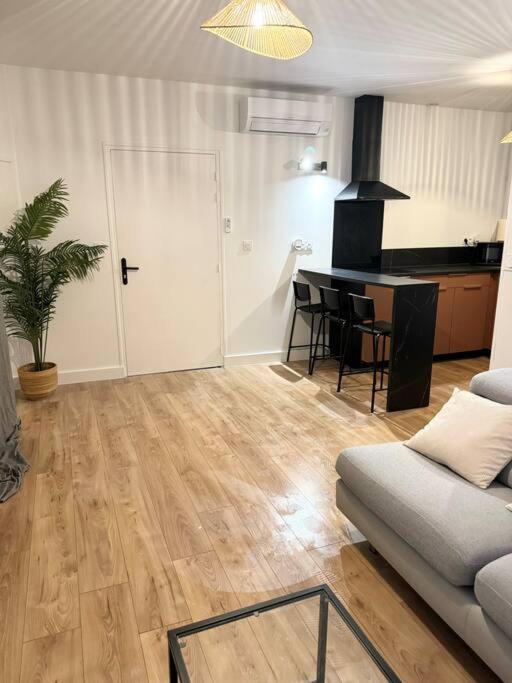 Appartement Eloi - 1 Chambre Мон-де-Марсан Экстерьер фото